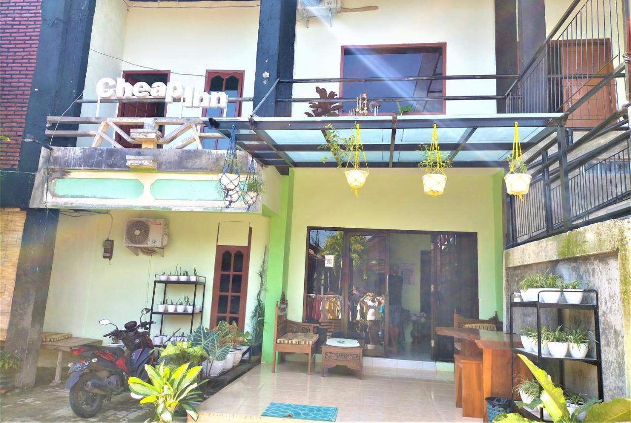 בניוואנגי Cheap Inn Banyuwangi מראה חיצוני תמונה